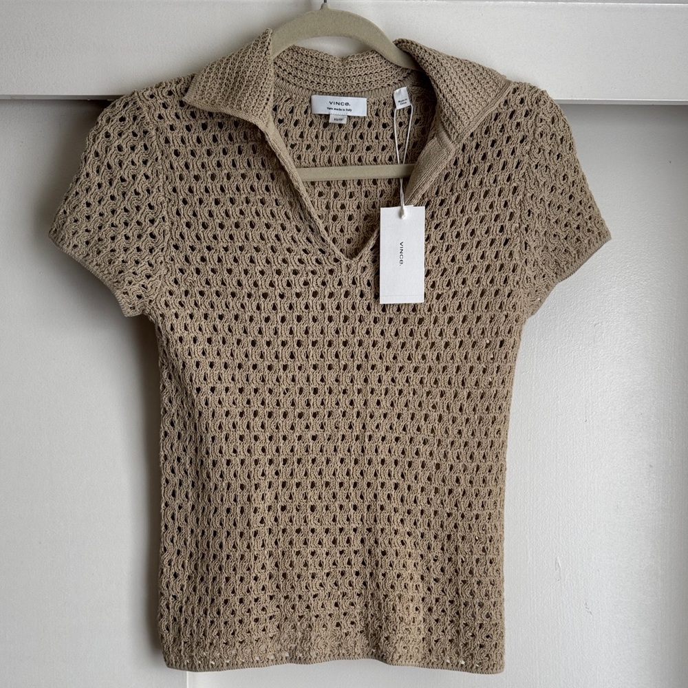 Vince. Tan Knit Short Sleeve Top with collar XS